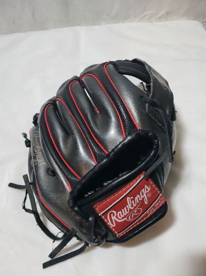 Picture of Rawlings Kids Baseball 9'' Left Hand Glove Alex Rodriguez PL158BB Black/Gray/Red