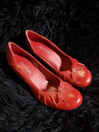 Picture of Red Attitude Edith Shoes Size 6 - Stylish and Comfortable