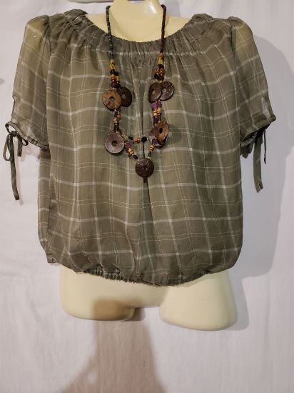 Picture of Green RW & CO Blouse Size Large - USED