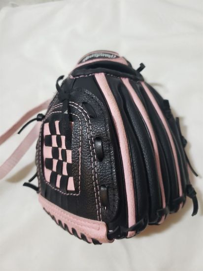 Picture of Rawlings PL90PB Players Series Baseball Glove 9 inch Left Hand Throw Pink