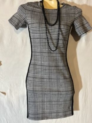 Picture of Divided Patterned Dress - Size 4, Like New Condition