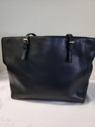 Picture of Stylish Black Coach Bag in Excellent Condition - Perfect for Everyday Use