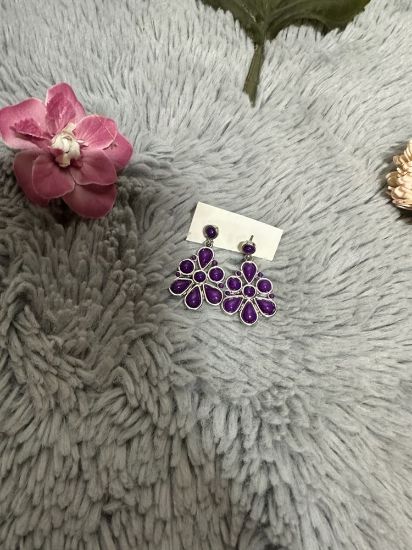 Picture of Stylish Ear Ring - In Great Condition for Every Occasion