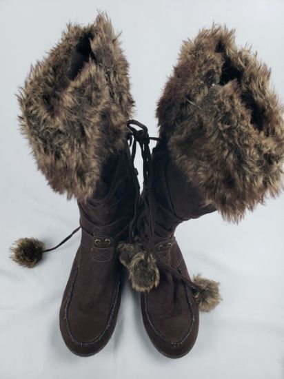 Picture of American Eagle Women’s Tall Black Winter Boots Size 9 – Faux Suede, Fur-Lined, Zipper